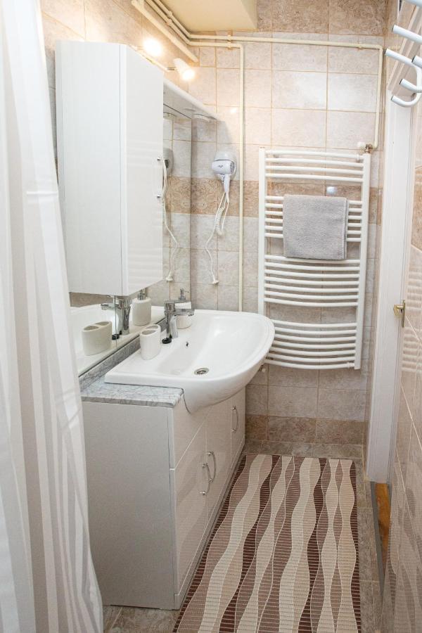 For You Apartman Дьюла Экстерьер фото